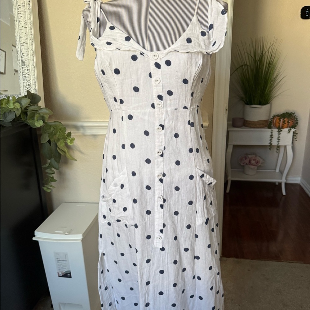 Polka Dot Button-Up Shirt ESSUE MEDIUM - Picture 9 of 16